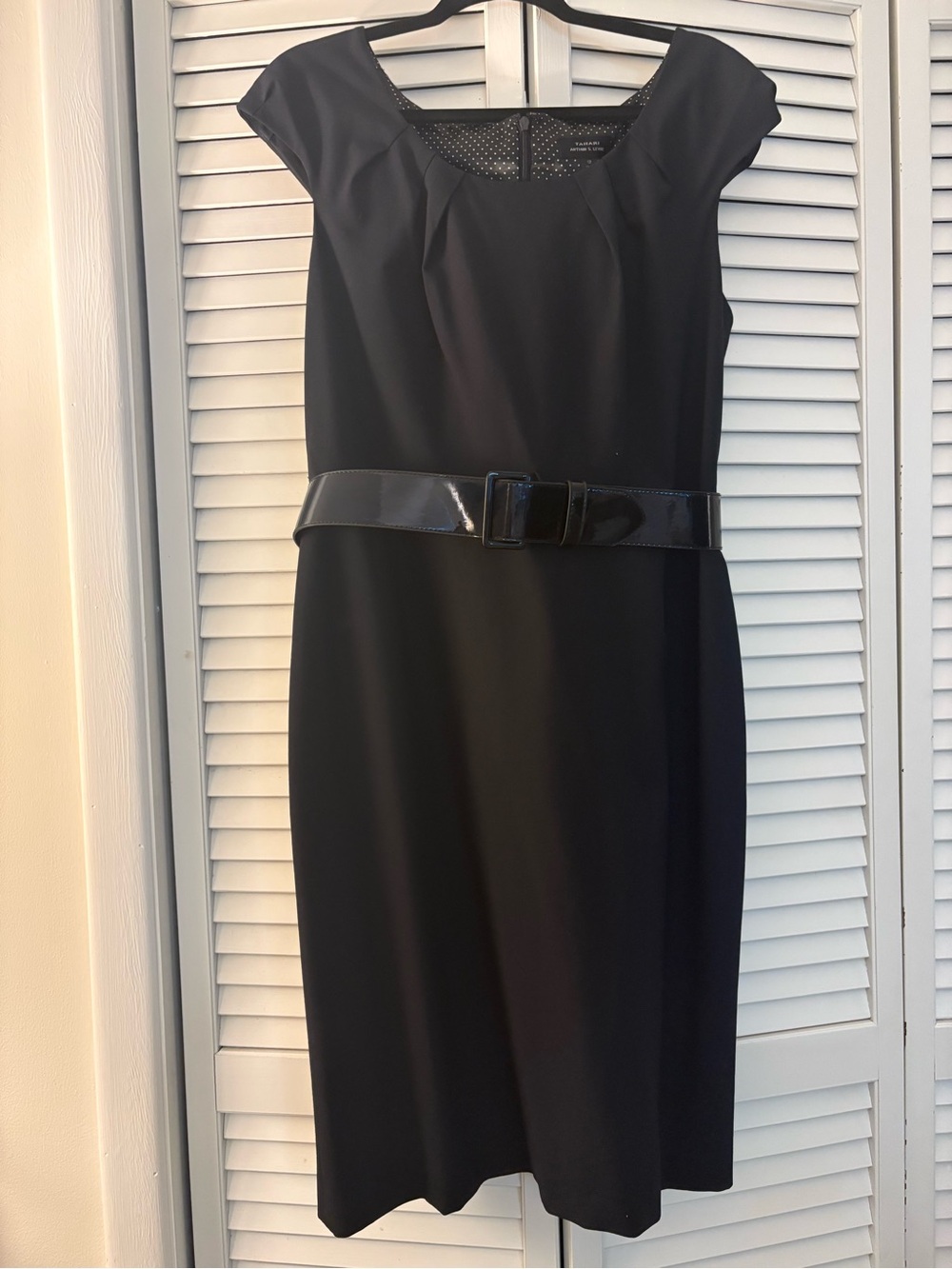 Tahari Black Cap-Sleeve Sheath Dress with Patent Belt